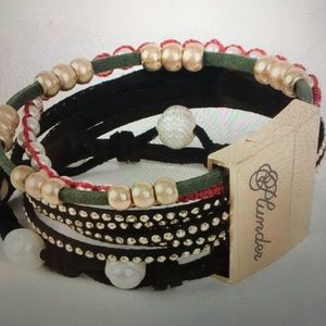In search of this bracelet!